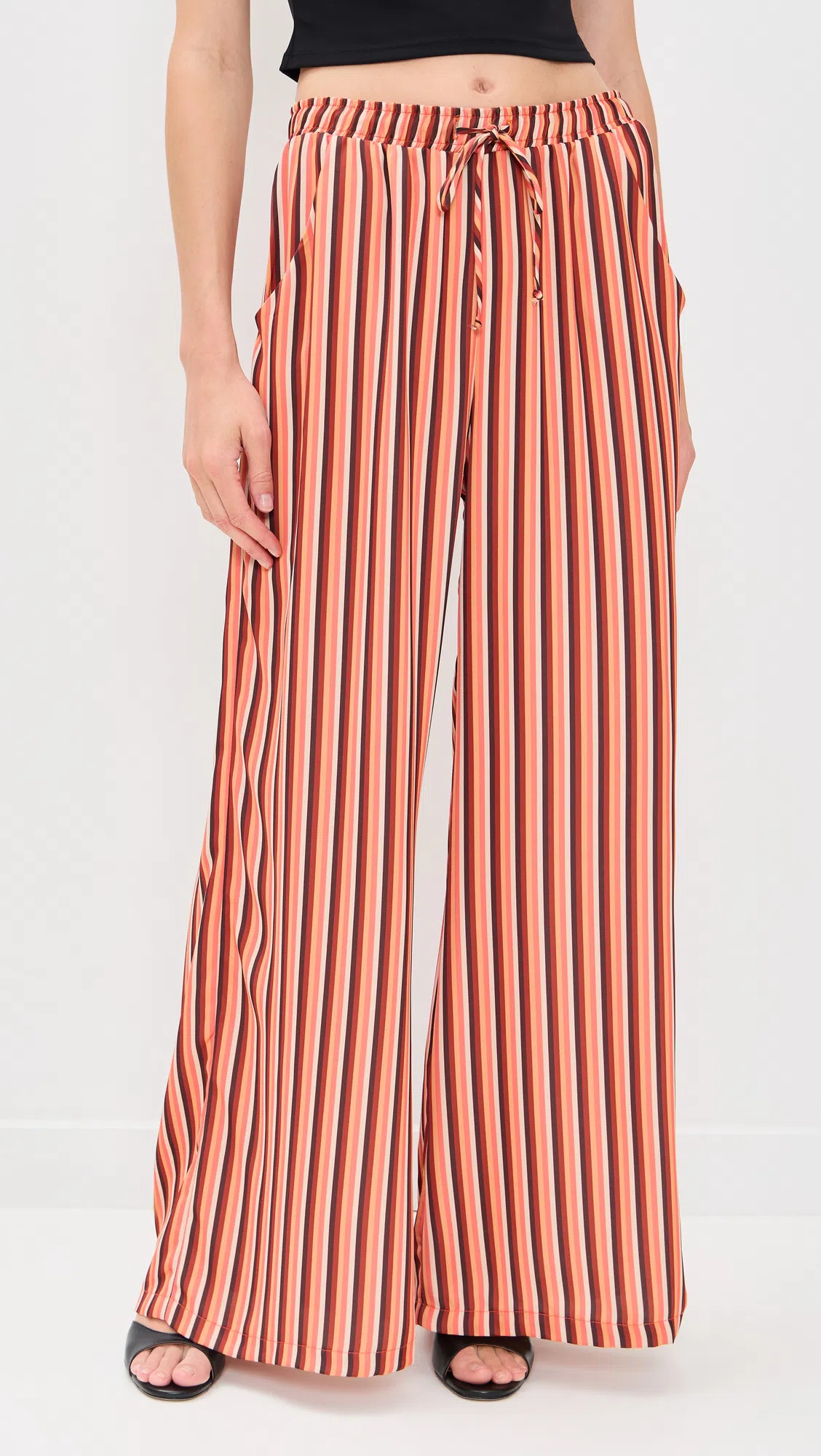 ÉTERNE Isla 90's Bikini Top In Black