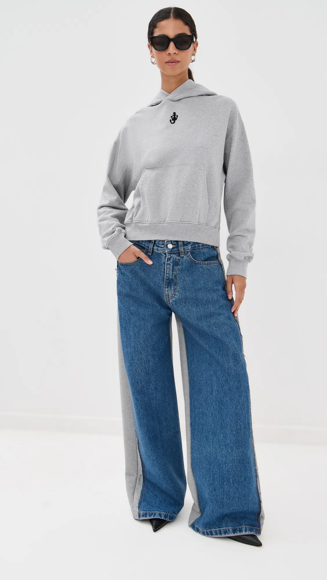 JW ANDERSON J. W. Anderson Anchor Embroidery Cropped Hoodie In Gray