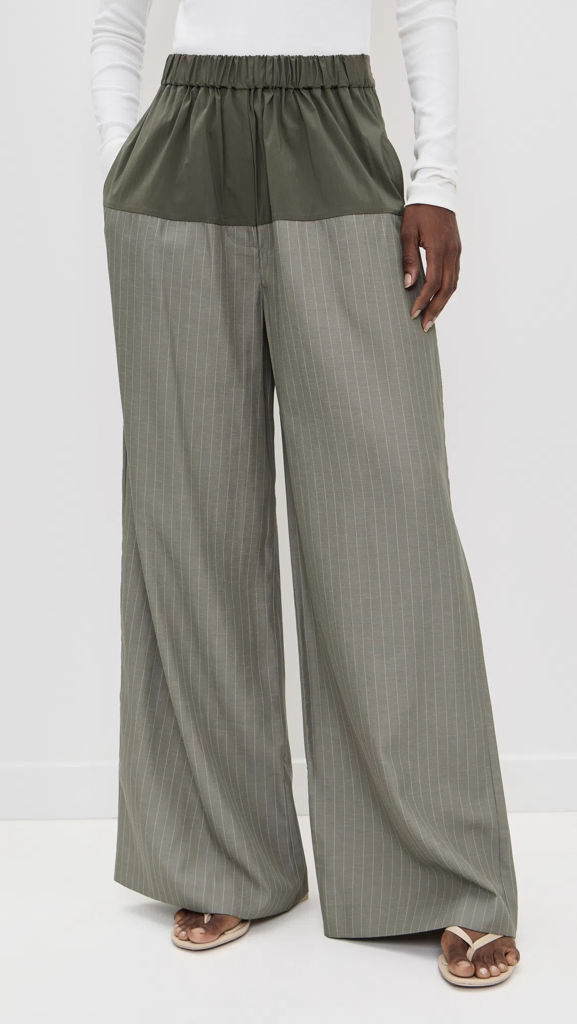 19/99 Graphite Brow Pencil Light