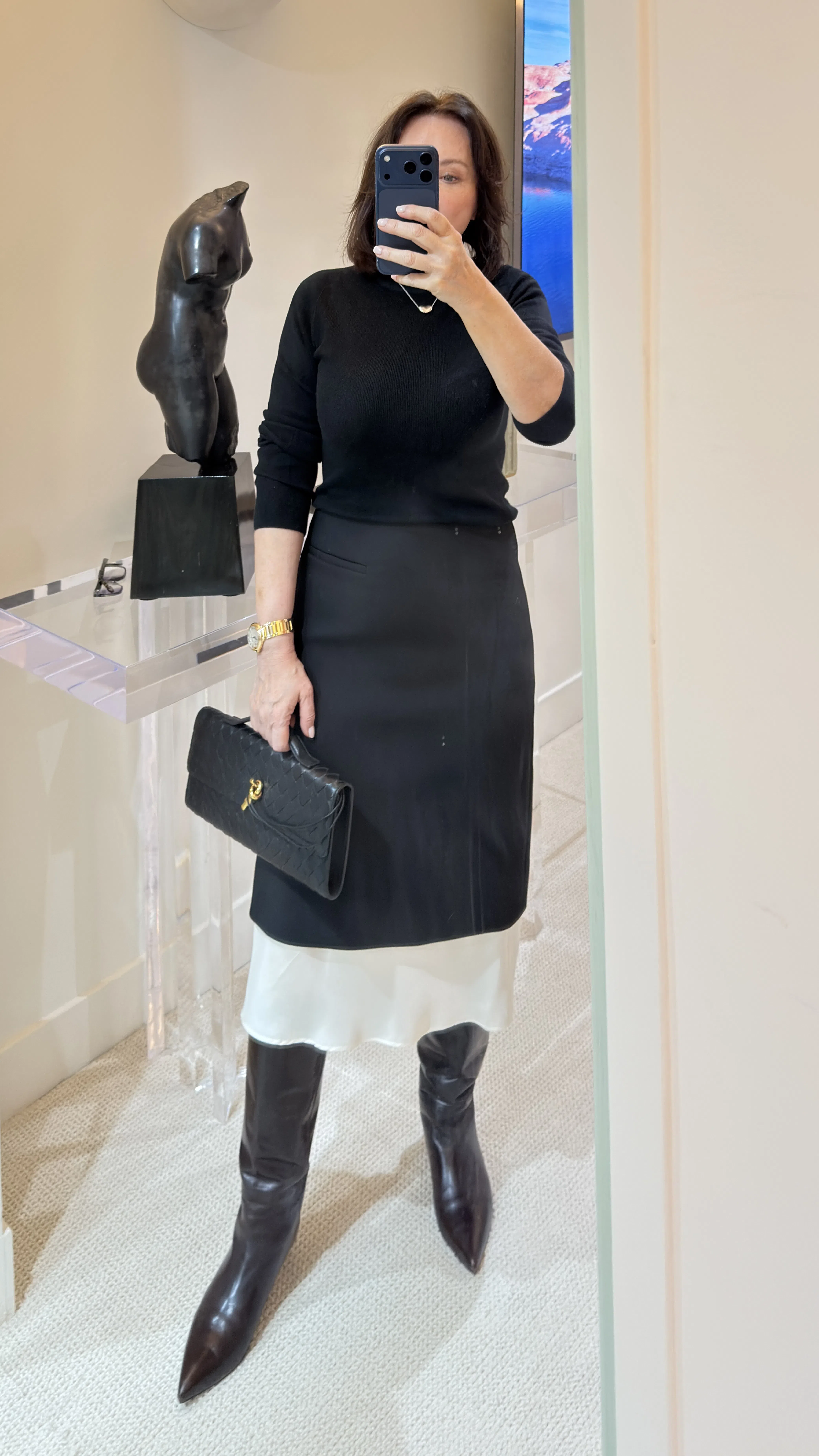 BOTTEGA VENETA Women Black Andiamo Clutch, Onesize Luxury Clutches For Women Darveys