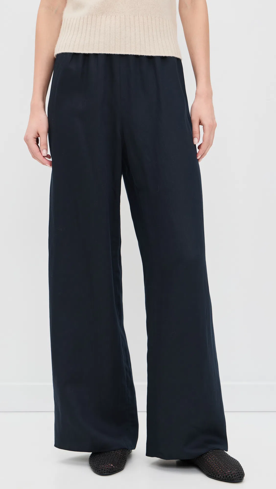 LUNYA Seamless Modal Bare Bralette In Immersed Black