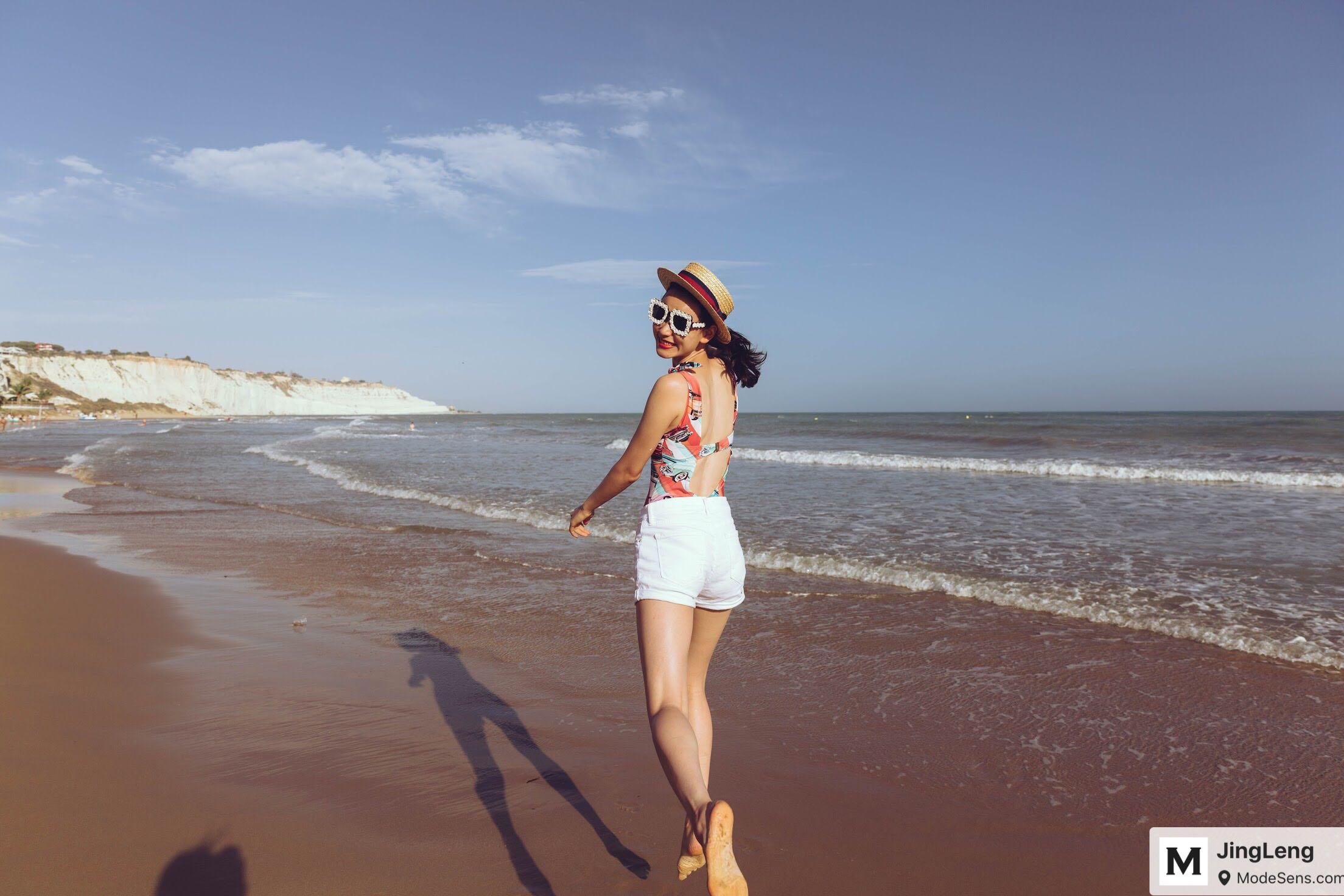 FRAME Le Super High Raw Fray Shorts Au Natural Clean In Off White