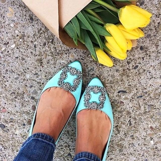 MANOLO BLAHNIK Hangisi Crystal-embellished Satin Point-toe Flats In Blue