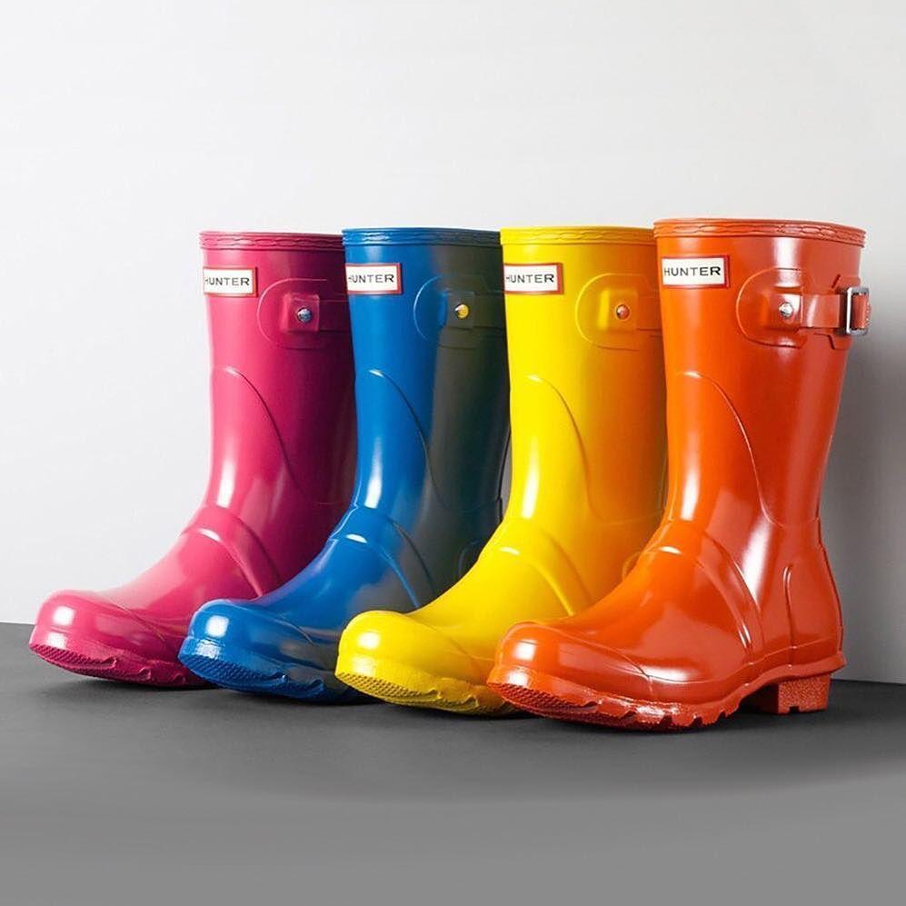 HUNTER Original High Gloss Waterproof Boot In Red