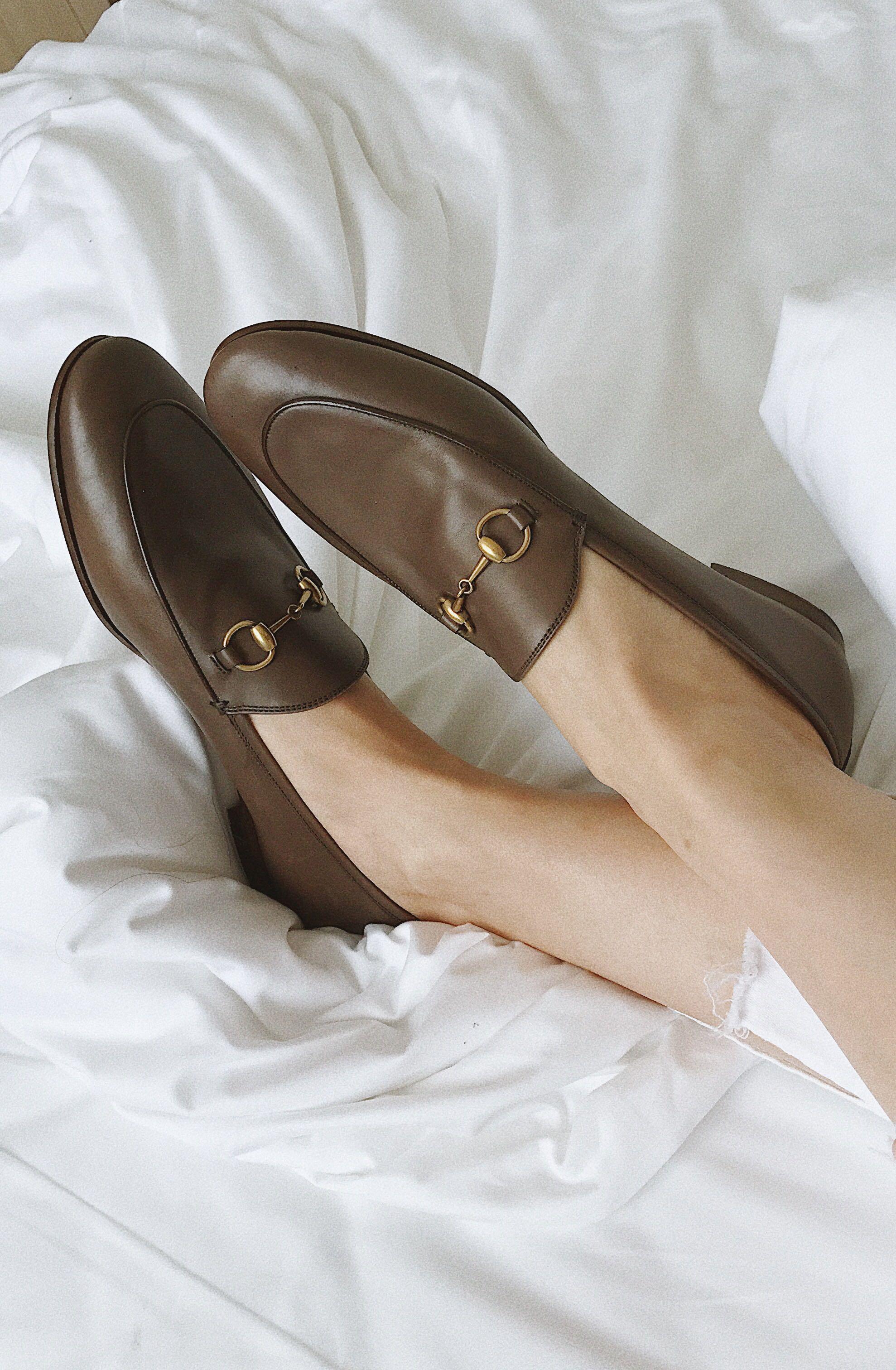 GUCCI Women Black Calf Leather Moc Stitching Signature Horsebit Detail Almond Toe Slip-on Style Bran