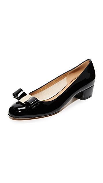 FERRAGAMO Vara Soft' Pumps In Black