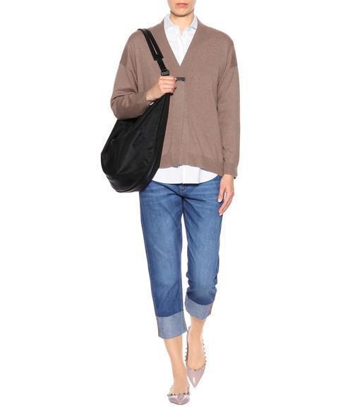 VALENTINO GARAVANI Valentino Pointed Toe Flat Shoes With Gold-tone Rockstuds In Pink