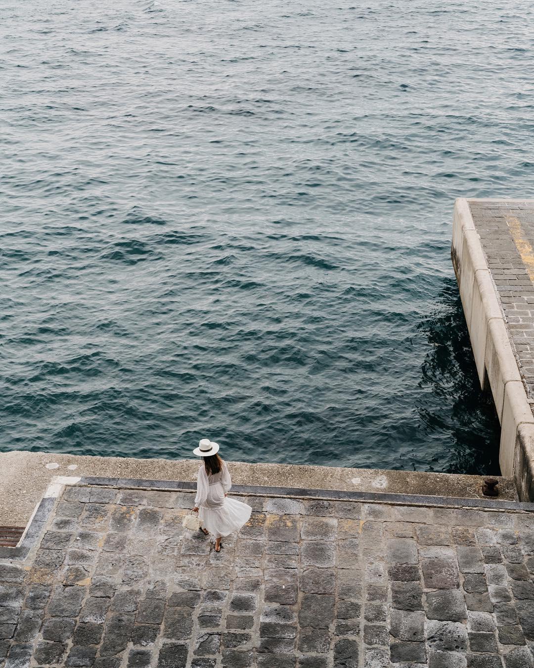 SAINT LAURENT Tribute Nu Pieds Embossed Croc Flat Sandals In Black