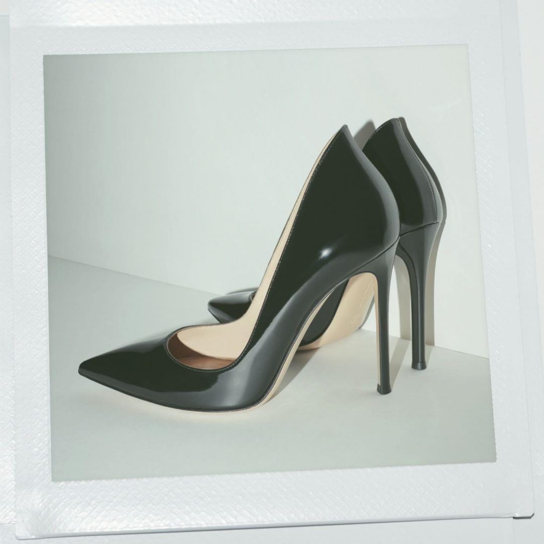 GIANVITO ROSSI Gianvito 85 Pumps In Black