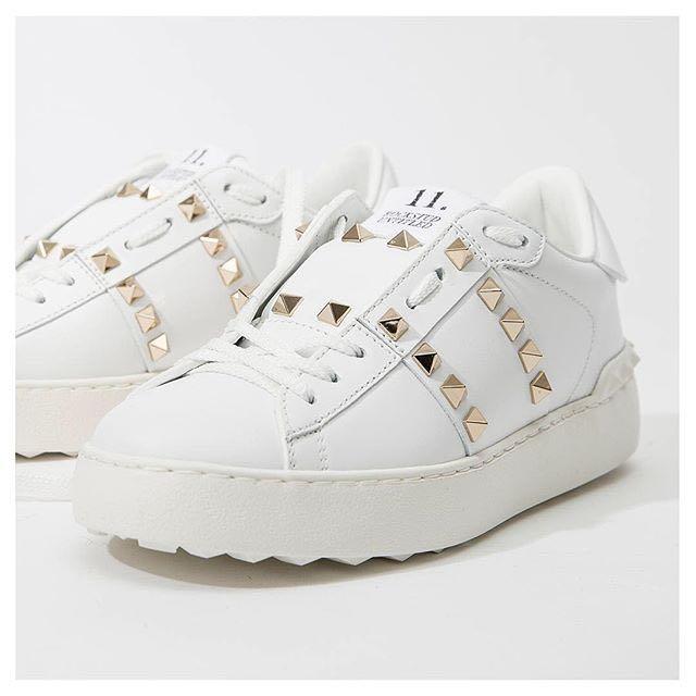 VALENTINO GARAVANI White Rockstud-embellished Low-top Sneakers