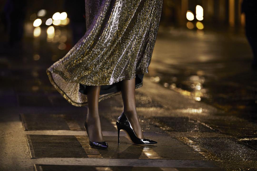 GIANVITO ROSSI Gianvito 85 Pumps In Black