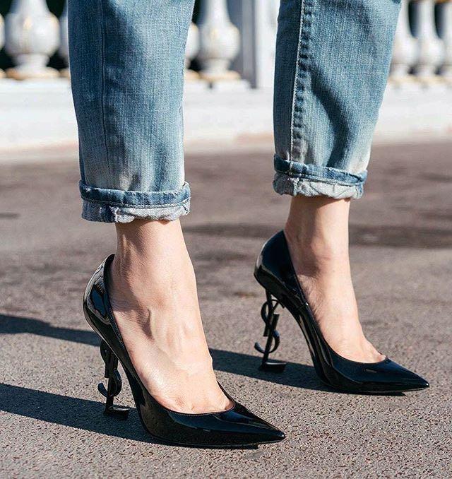 SAINT LAURENT Ysl Opyum Patent Leather Pumps In Black