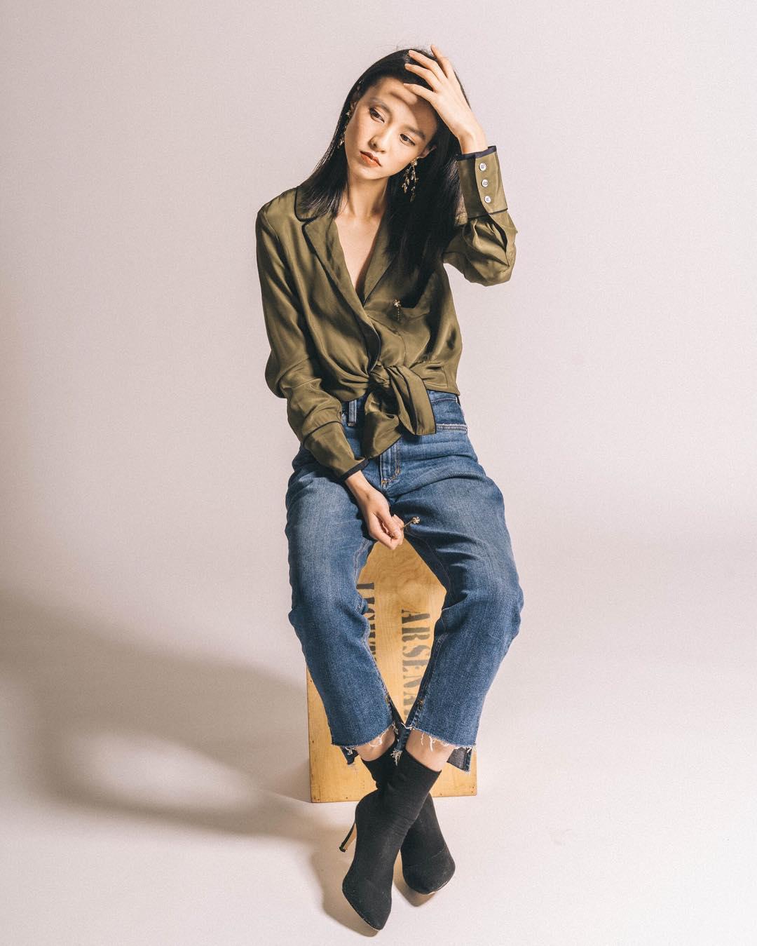 MOTHER Jeans In Blue