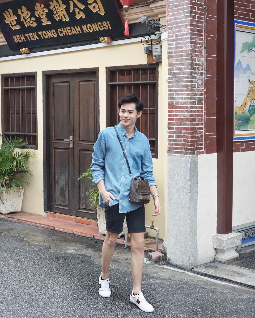 GUCCI Men's New Ace Embroidered Low-top Sneakers In Bianco