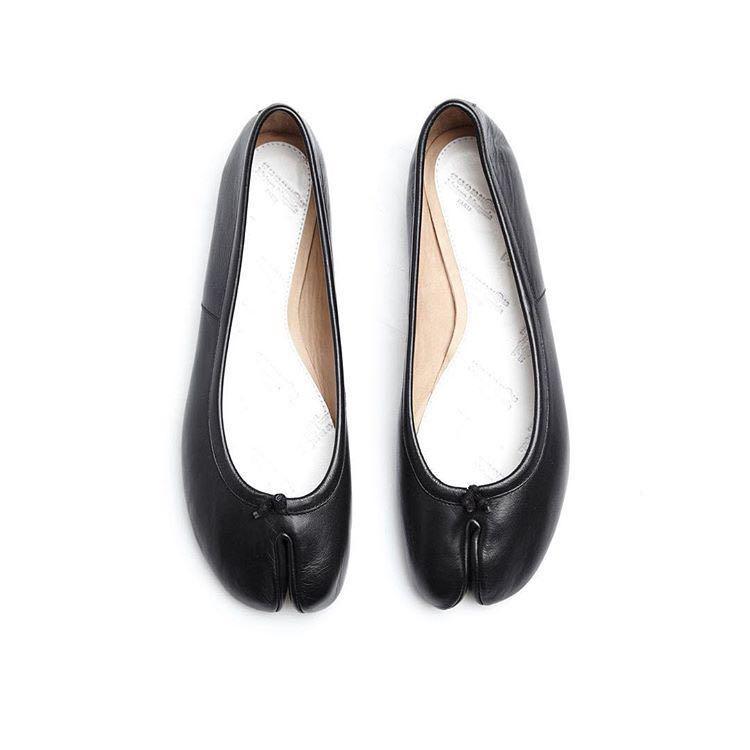 MAISON MARGIELA Tabi Leather Ballerina Flats In Black
