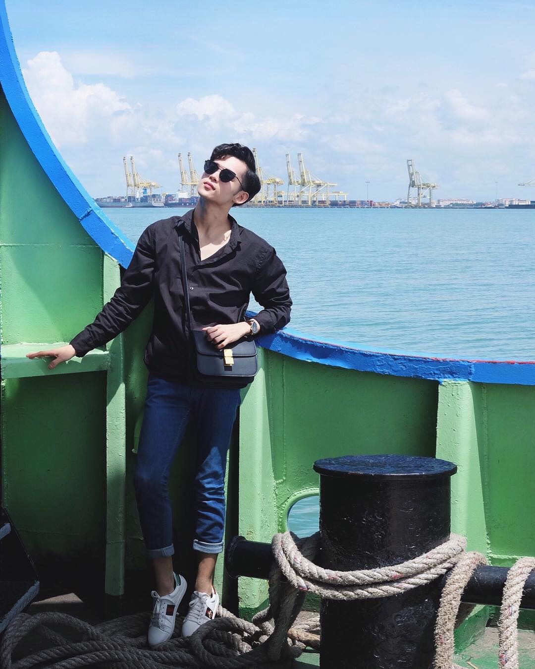 GUCCI Men's New Ace Embroidered Low-top Sneakers In Bianco