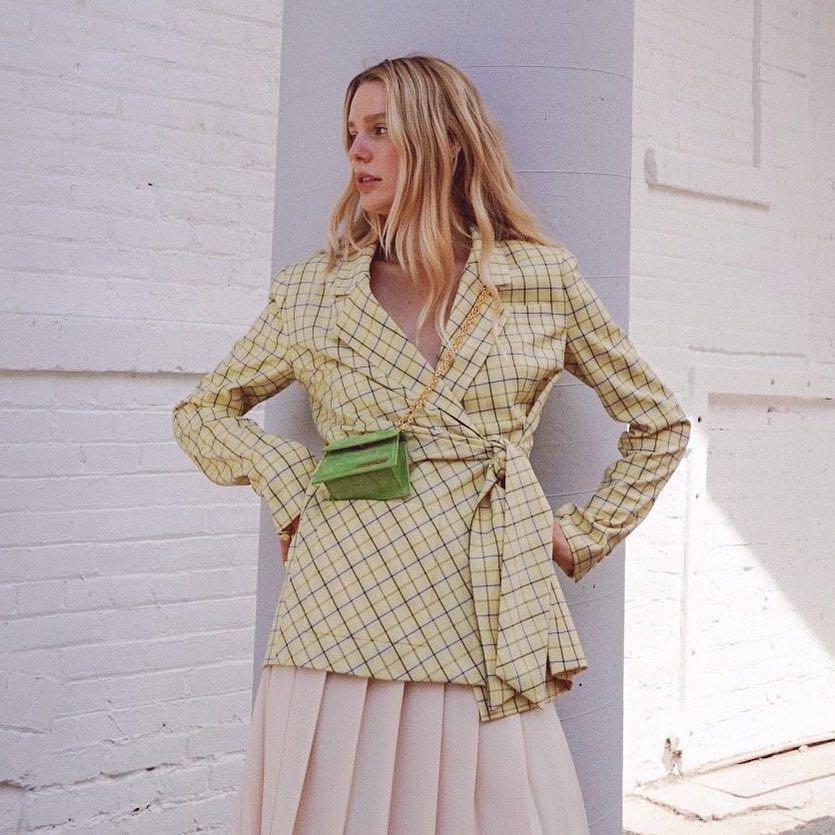 JACQUEMUS Le Chiquito Moyen Black