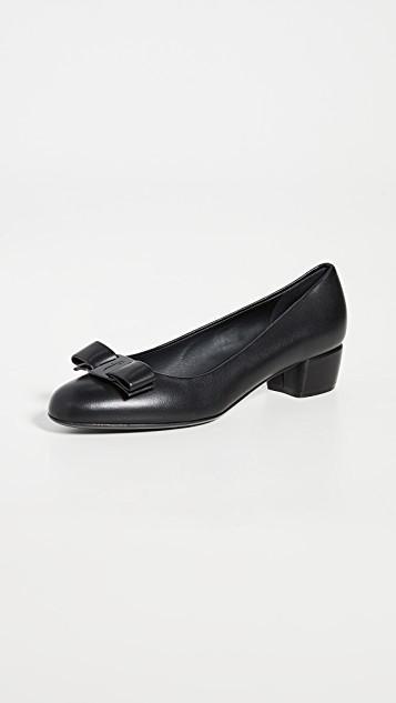 FERRAGAMO Vara Soft' Pumps In Black