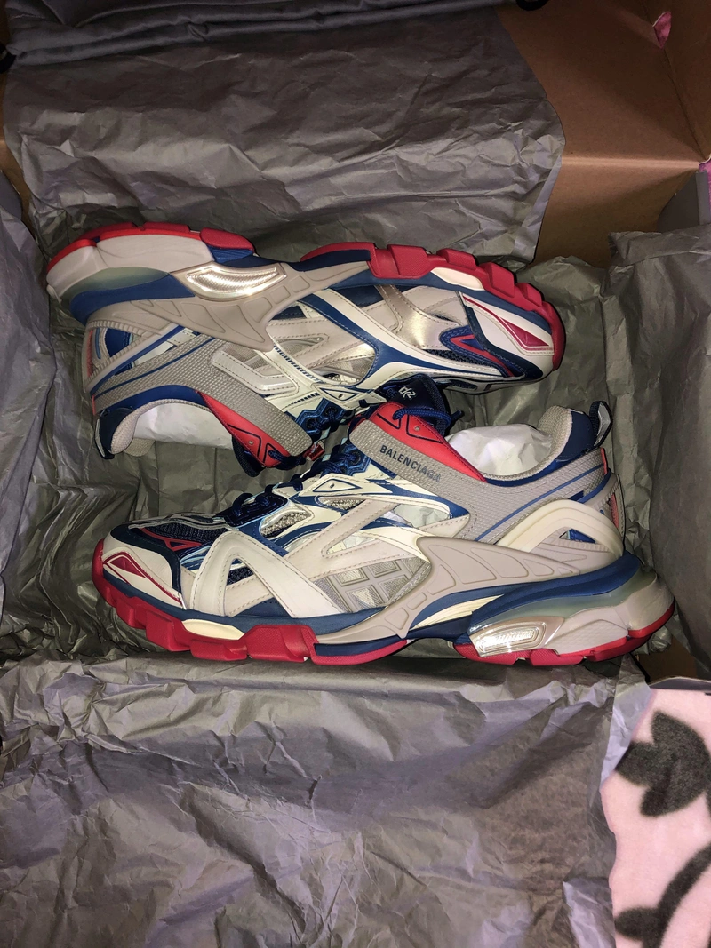 leoncash93's Post | Wearing: Balenciaga Track.2 Open Sneakers In Beige Blue