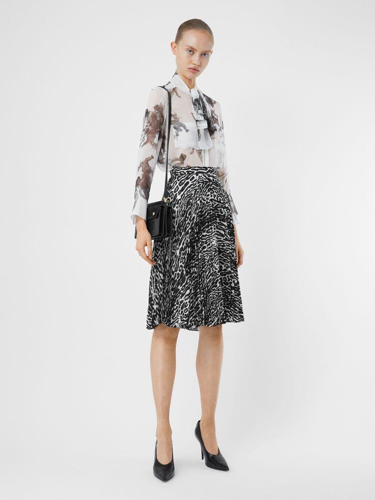 BURBERRY Monochrome Leopard Print Fluid Pleated Skirt In Black Ip Pattern