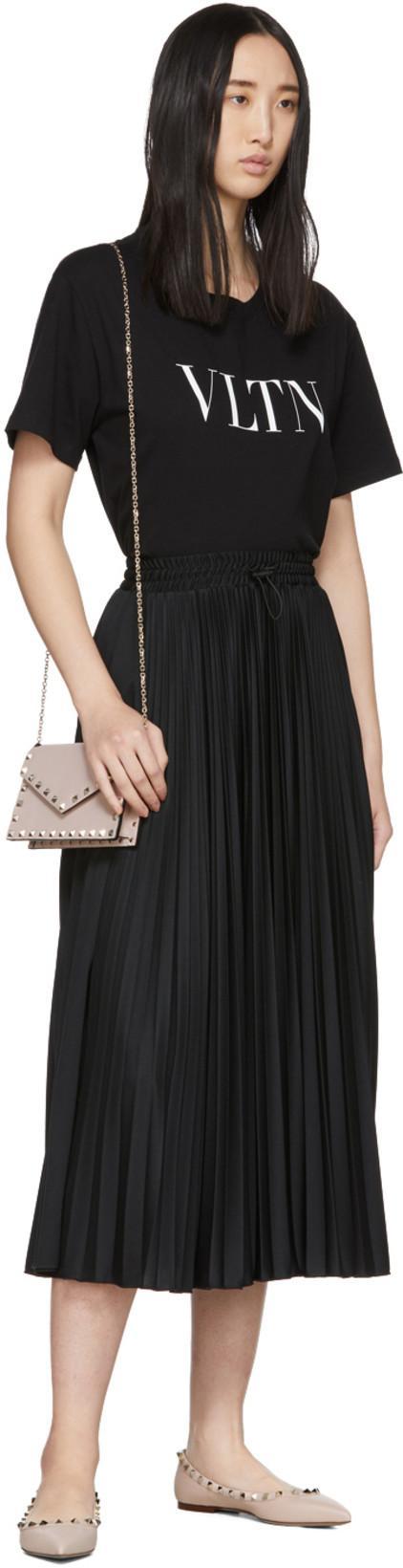 VALENTINO GARAVANI Valentino Pointed Toe Flat Shoes With Gold-tone Rockstuds In Pink