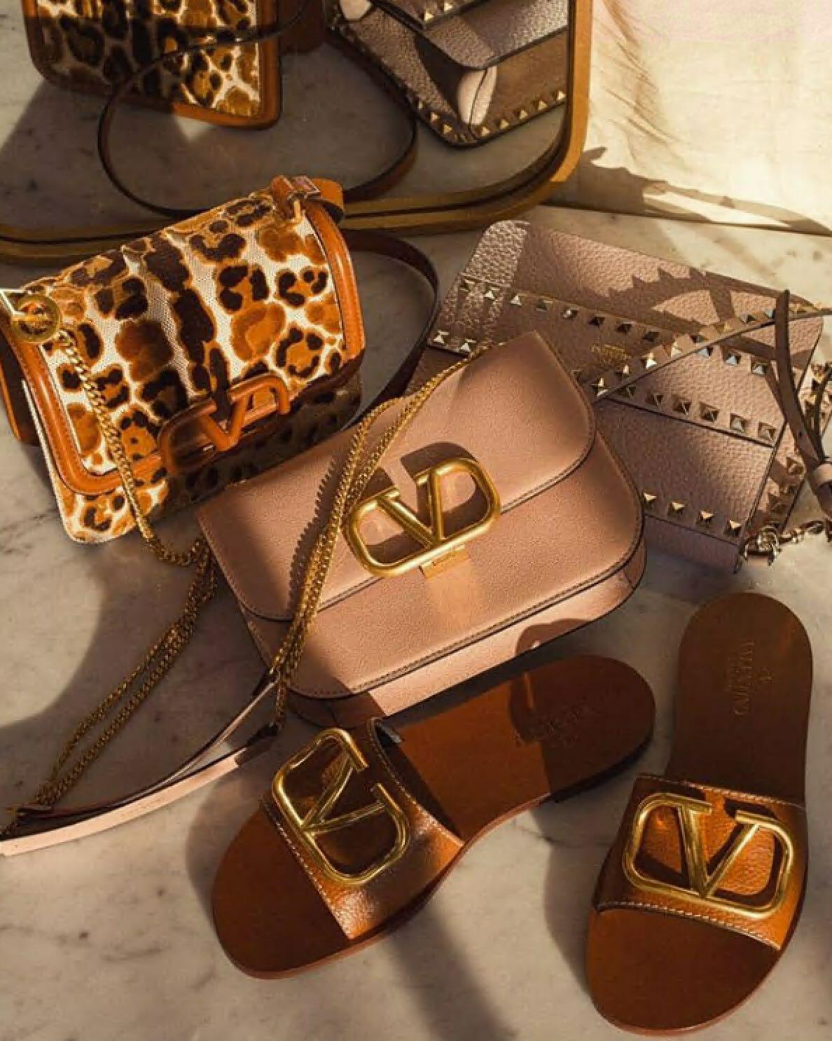 VALENTINO GARAVANI Vlogo Signature Leather Sandals In Brown