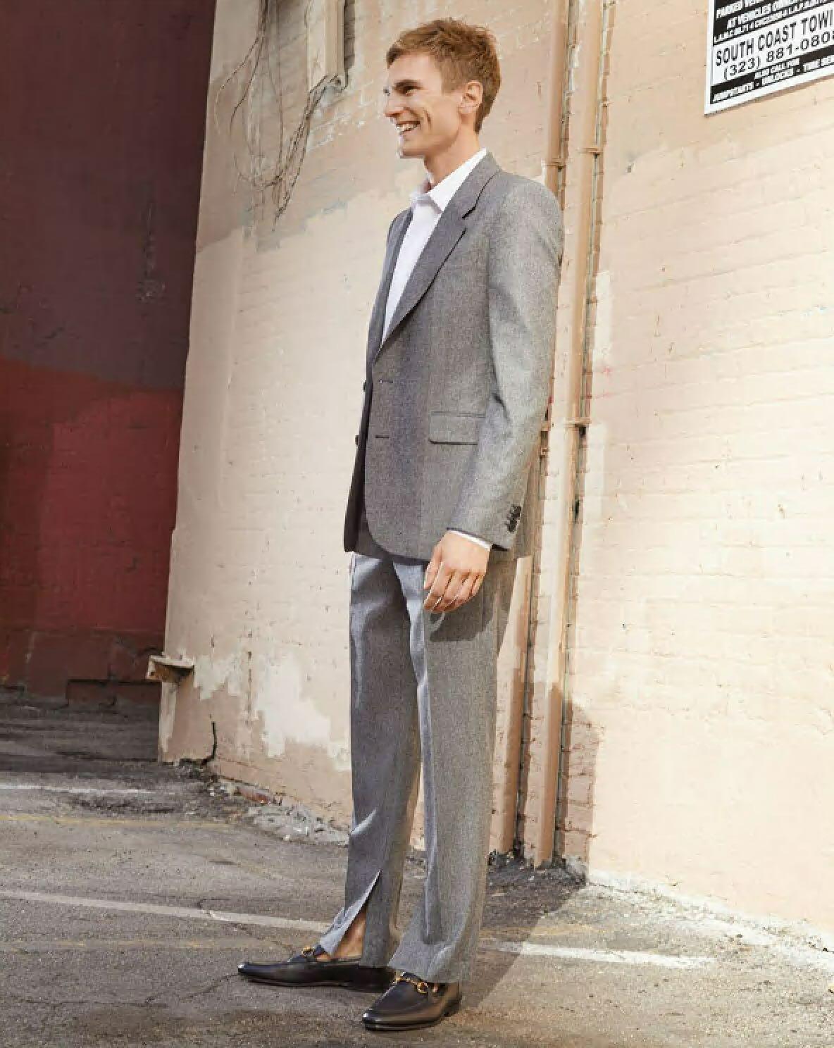 GUCCI Men Jordaan Leather Loafers In Black