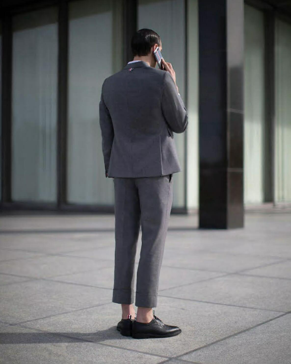 THOM BROWNE Classic Longwing Brogue In Black