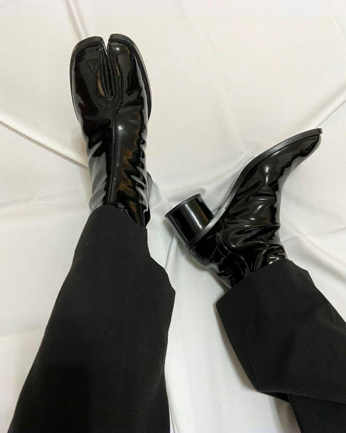 MAISON MARGIELA Vintage Leather Tabi Boots In Black