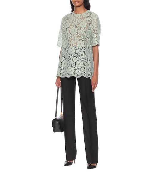 VALENTINO GARAVANI Studded Leather Decollete Pumps In Black