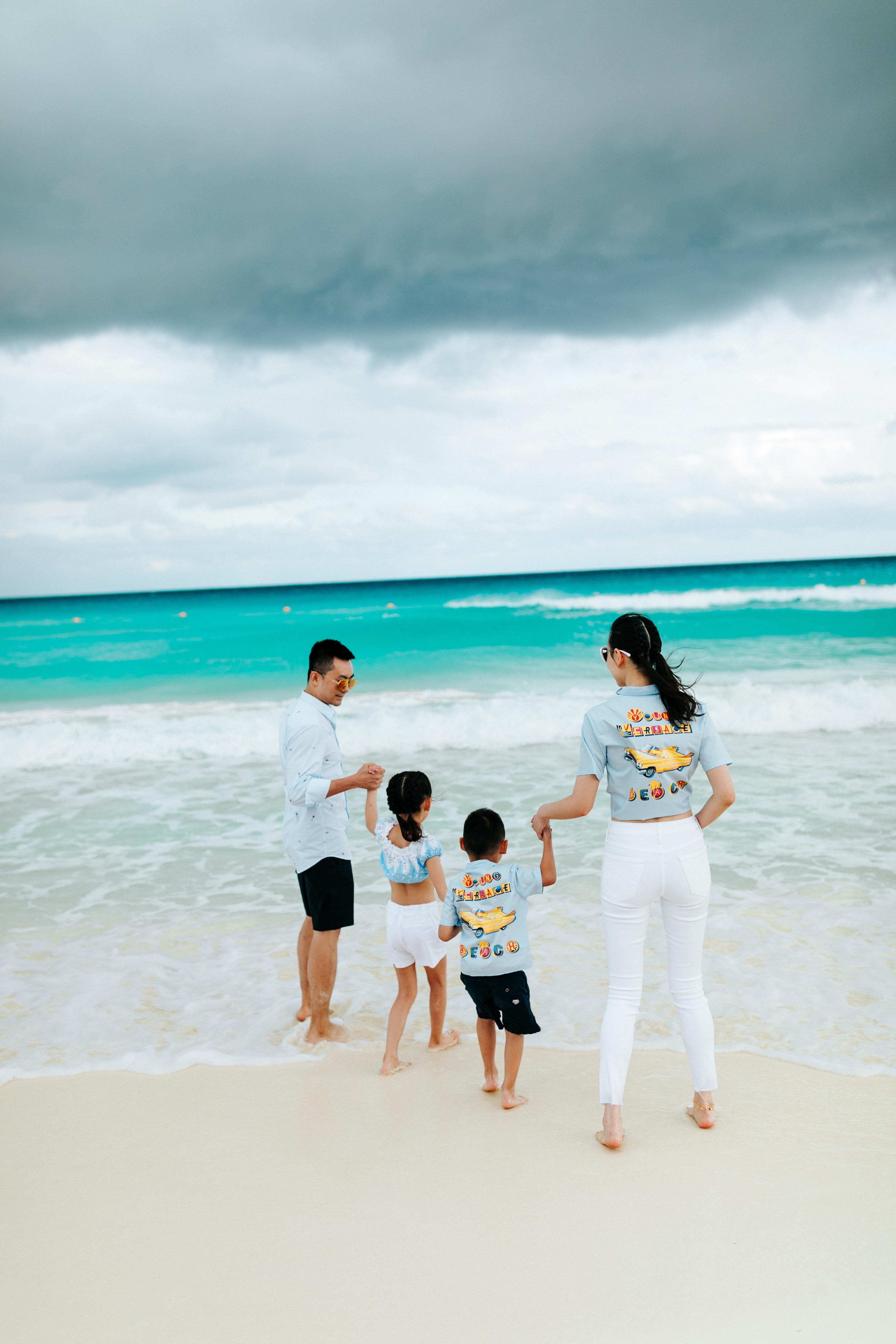 MOTHER The Lil Patch Pocket Undercover Sneak Wide Leg Jeans In White