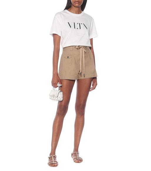 VALENTINO GARAVANI Rockstud Rubber Sandals In Poudre Color In Beige