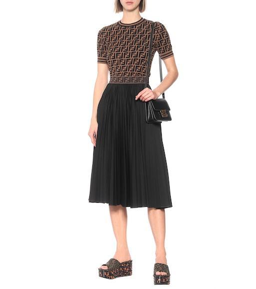 FENDI Women Brown T-shirt With Short Sleeves And All-over Ff Motiv In Cotton Woman In Black