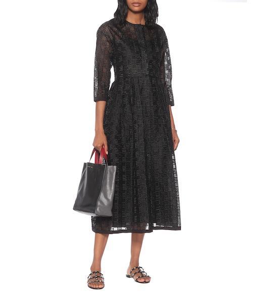 VALENTINO GARAVANI Black Calf Leather Bos Taurus Flat Sandals