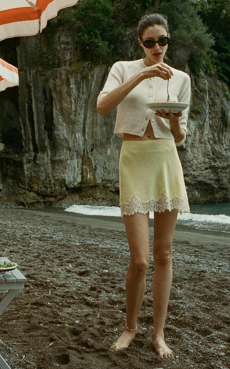 韩系穿搭万能公式，“爆”改早春穿搭