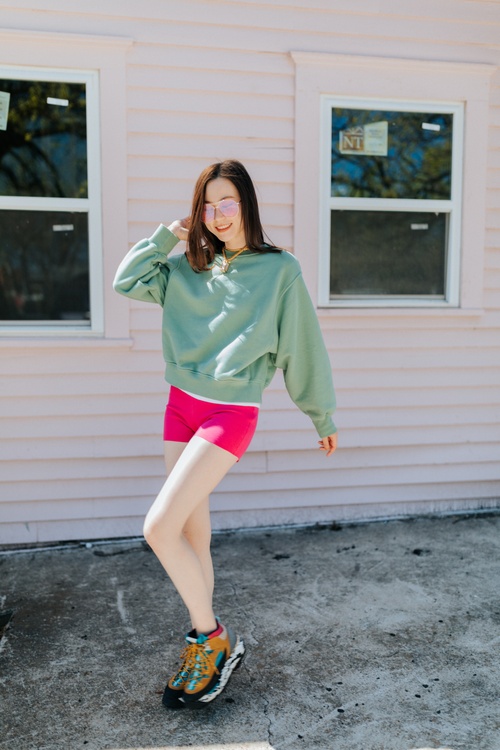 6 Best Biker Short Outfits For Summer & Spring