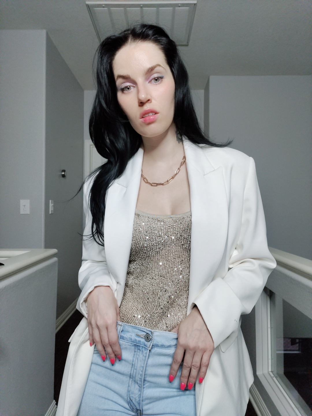 Sparkle and Shine: Unveiling the Magic of Sequins in Holiday Fashion