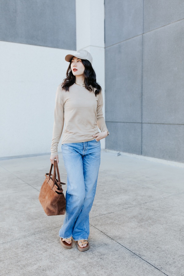 How to Style Flared Jeans: A Style Guide