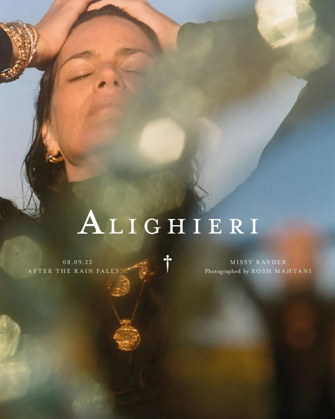 时髦单品|年轻人命里缺金?那咱就戴满黄金!