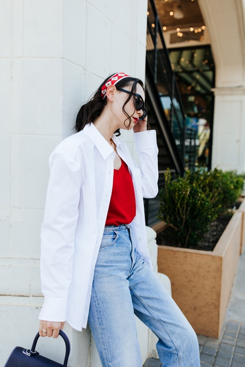 How to Style Oversized Shirts for Women