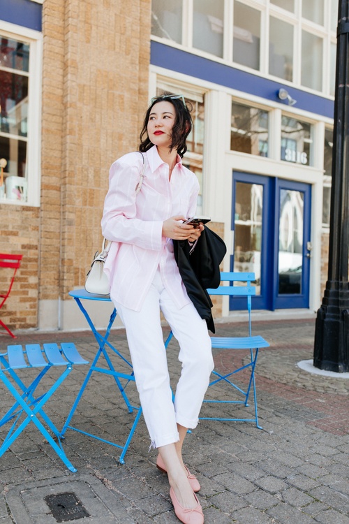 How to Style Oversized Shirts for Women