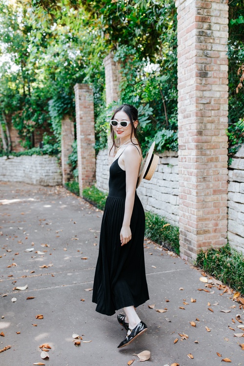 How to Style a Maxi Dress For Spring and Summer