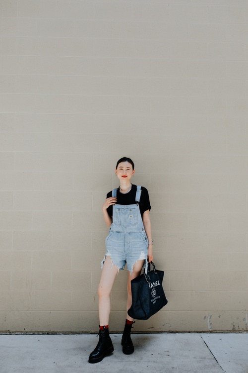 How to Style Overalls For Women